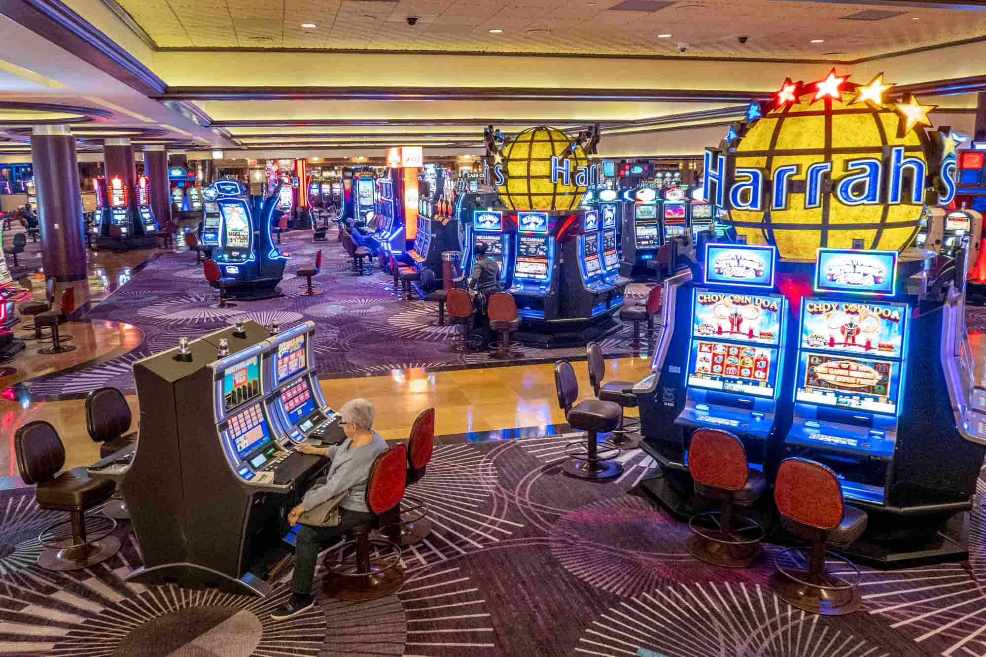 Slot Oyunlarının Arkasındaki Algoritmalar ve Stratejiler